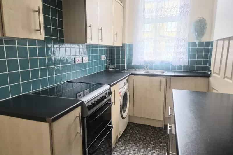 Two Bedroom House in King Cross - Zero Deposit Available