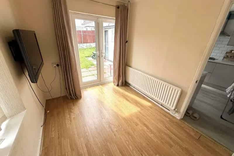Three Bedroom End Terraced House Woodchurch Zero Deposit Available