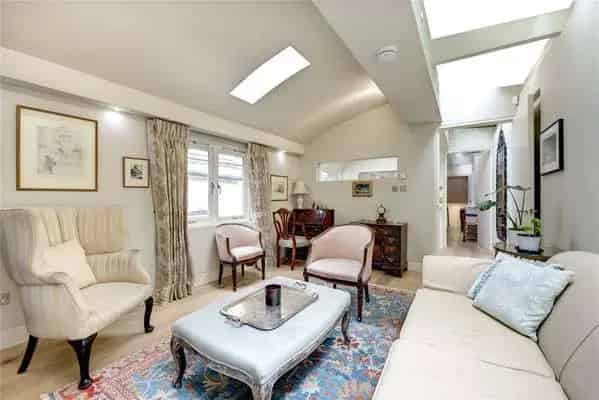 Campden Hill Mansions, Edge Street, London, W8 7PL | Property for sale | Savills