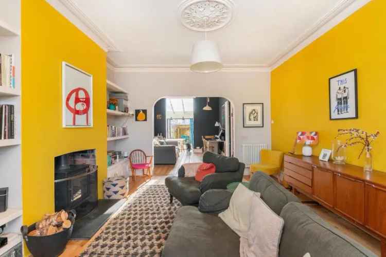 3 Bedroom Family Home Near Park and School