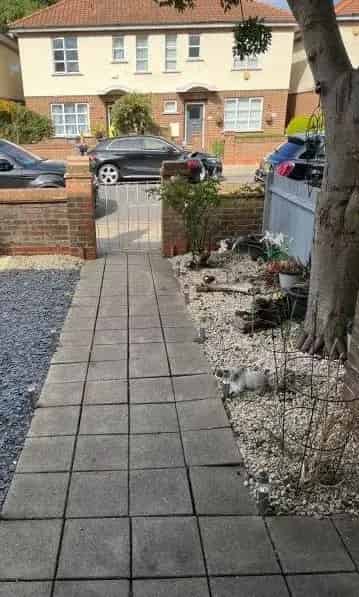 Wembley Park Kingsbury House Fresh Kitchen Free Parking