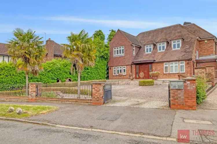 6 bedroom detached house for sale