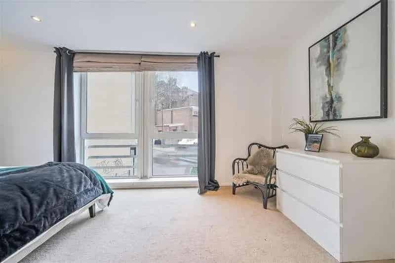 4 Bed House for Sale Clifton