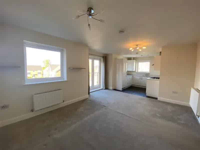 2 Bed Apartment with En-Suite and Parking Zero Deposit Option