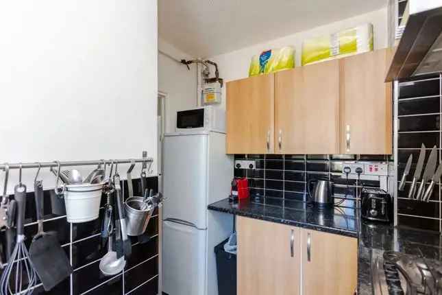 2 Bed Flat Mid Let London SE1 Bills Included Pet Friendly Family Friendly