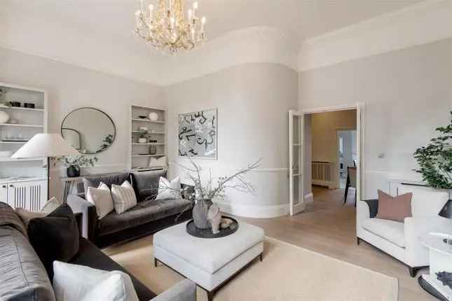 Flat for sale in Onslow Gardens, London SW7