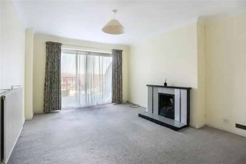 3 Bedroom Semi-Detached Bungalow Westdene
