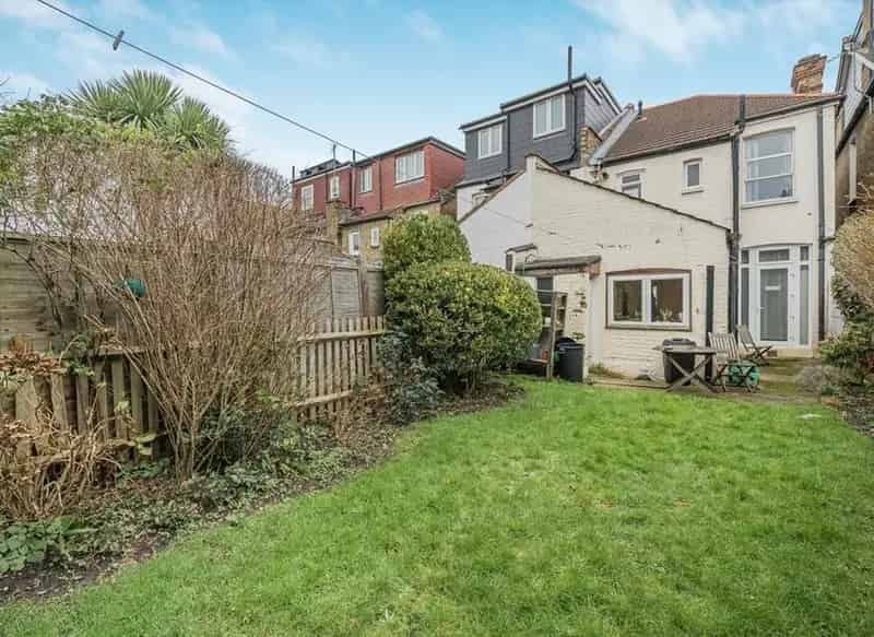 Furzedown Mid-Terrace House 1400 Sqft Extension Potential