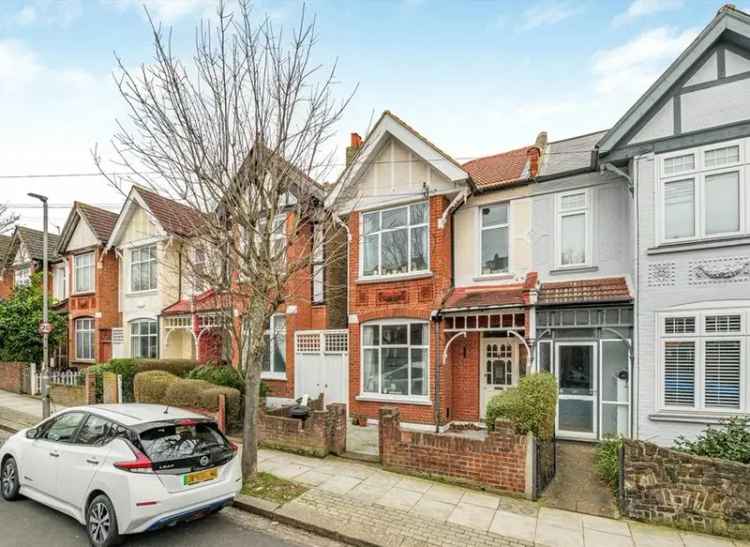 Charming Furzedown Mid-Terrace House - 1400 Sqft