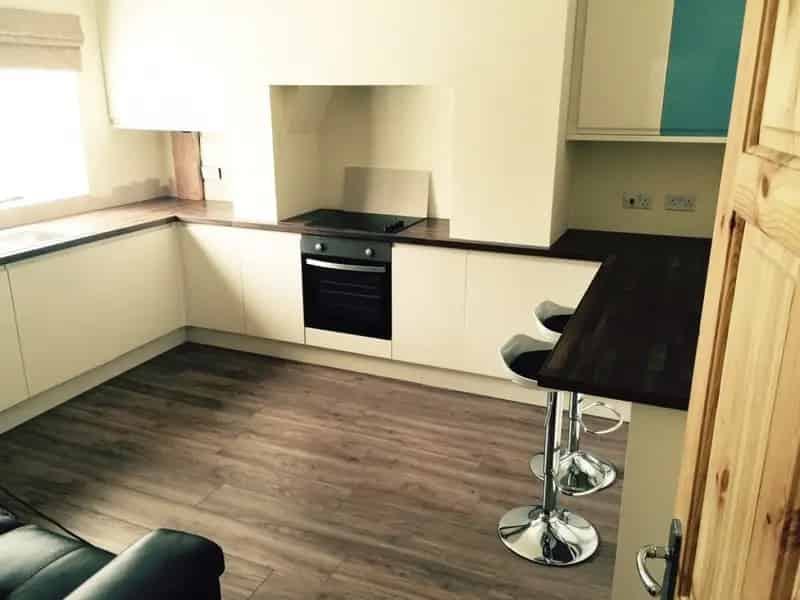 4 bedroom House of Multiple Occupation
 For Sale