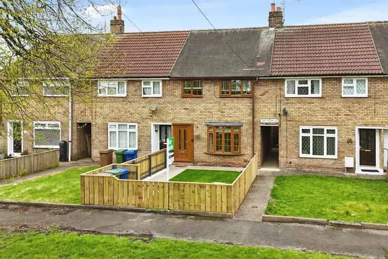 3 Bedroom Terrance House for Sale
