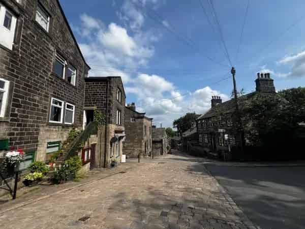 2 Bed Flat Hebden Bridge Conservation Village