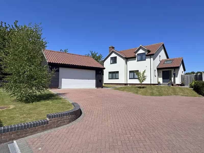 4 Bedroom Detached House South Lopham Diss