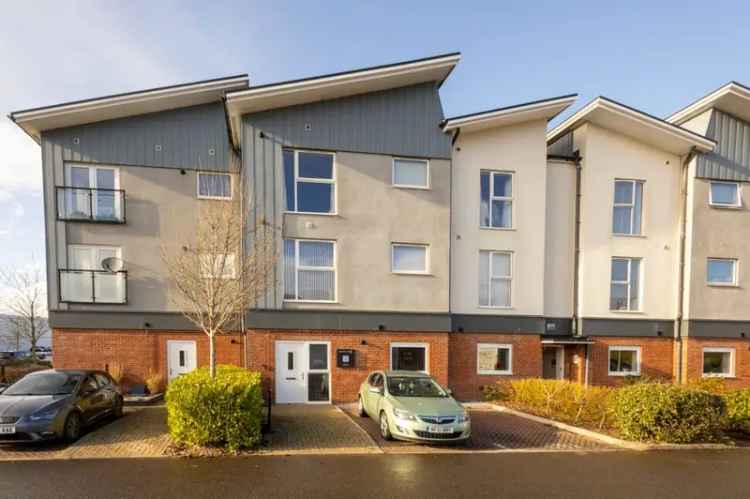 2 Bedroom Flat for Sale Hawkinge Kent
