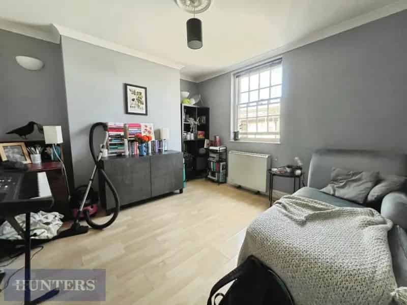 1 Bedroom Flat Exeter City Centre June 2025