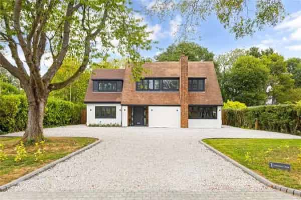 Holywell Close, Studham, Dunstable, Bedfordshire, LU6 2PB | Property for sale | Savills