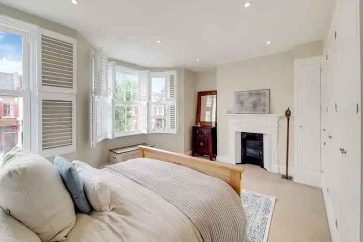 5 Bedroom House for Sale Near Wimbledon Park