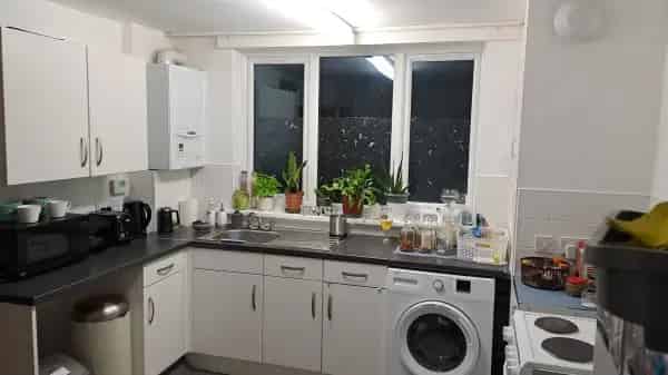 2 Bedroom Maisonette Near City Centre