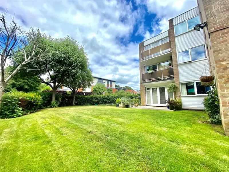 2 Bedroom Apartment For Sale