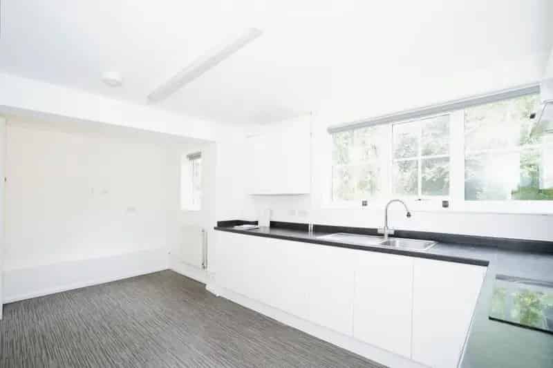 3 Bedroom Duplex House Knightsfield Welwyn Garden City