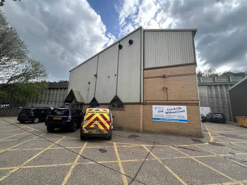Industrial property For Rent , Treadaway Hill, High Wycombe, England