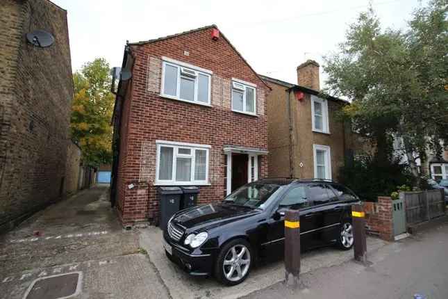 Detached House to Rent Kingston Upon Thames KT1