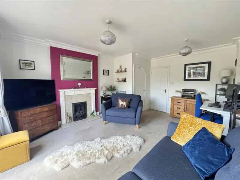 2 Bed Semi-Detached House For Sale