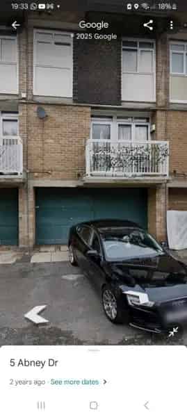 Ground Floor Maisonette Near Woods and Amenities