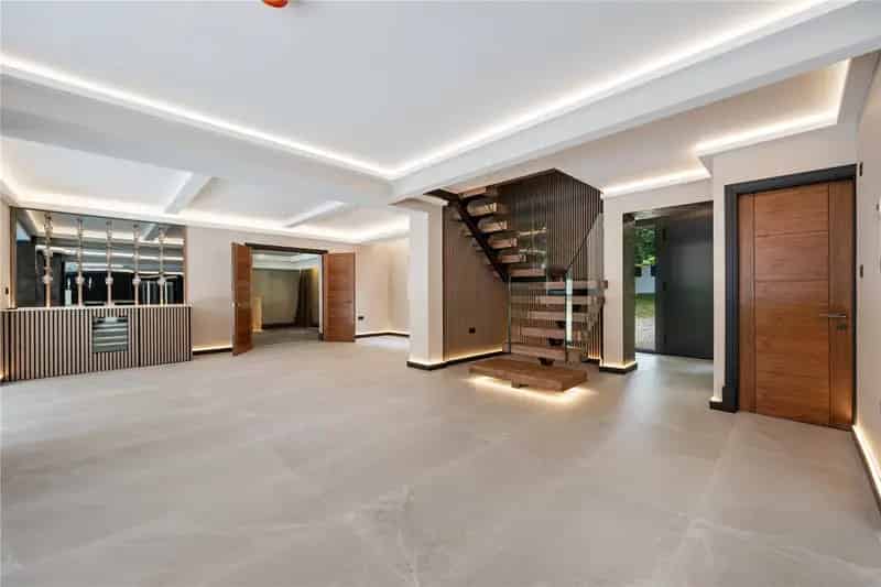 House For Sale , Leeds, England