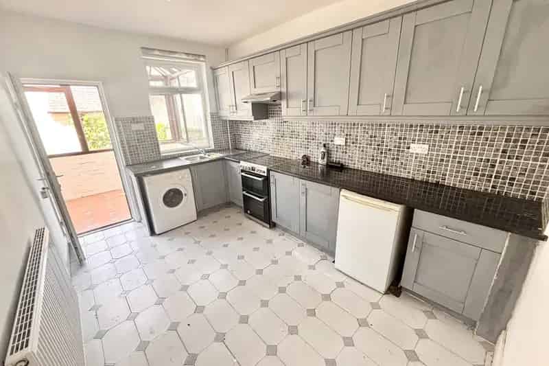 3 Bedroom Semi Detached House Station Road S13 Zero Deposit