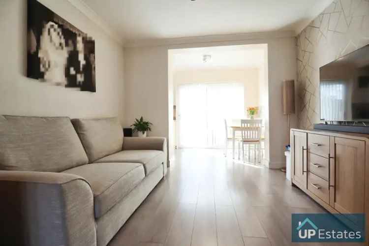 4 Bedroom Terraced House for Rent