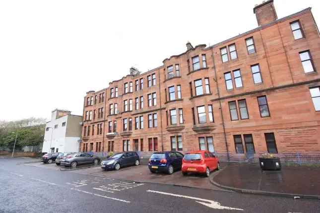 Flat to rent in Flat 3/1, 10 Southbank Street, Glasgow G31