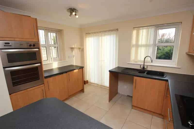 2 bedroom House
Let Agreed