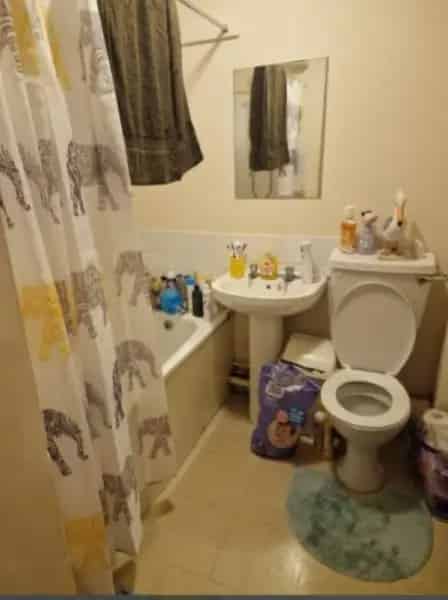 One Bedroom Ground Floor Flat Near Amenities