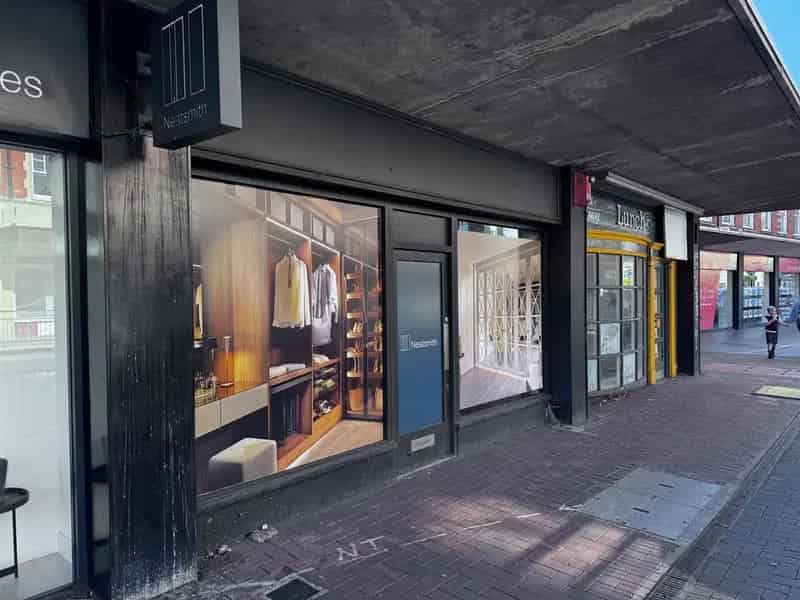 Retail Unit To Let Brentwood High Street Area 820 sq ft