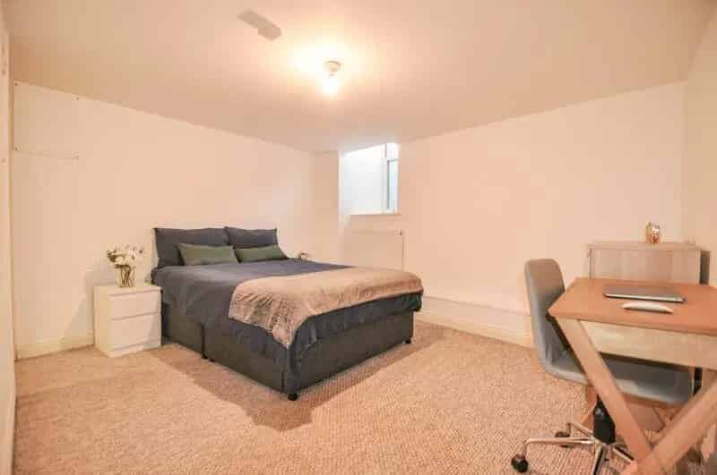 2 Bedroom Harbourside Maisonette Available June 2025