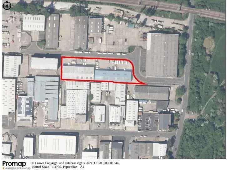 4180 sq ft Industrial Unit To Let Hutton Essex Secure Yard Parking Office