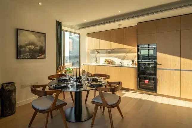 Flat for sale in Park Drive, Canary Wharf E14