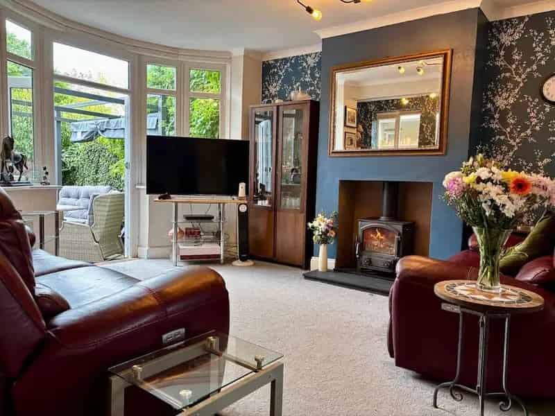 3 bedroom Semi Detached House for sale, Evesham, Worcestershire, WR11