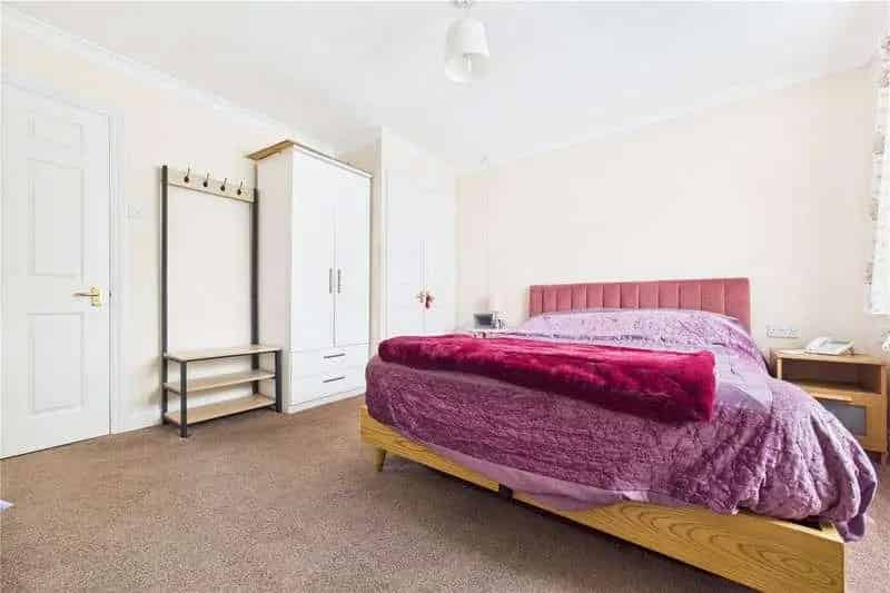 1 Bed Flat for Sale in Over 55s Community