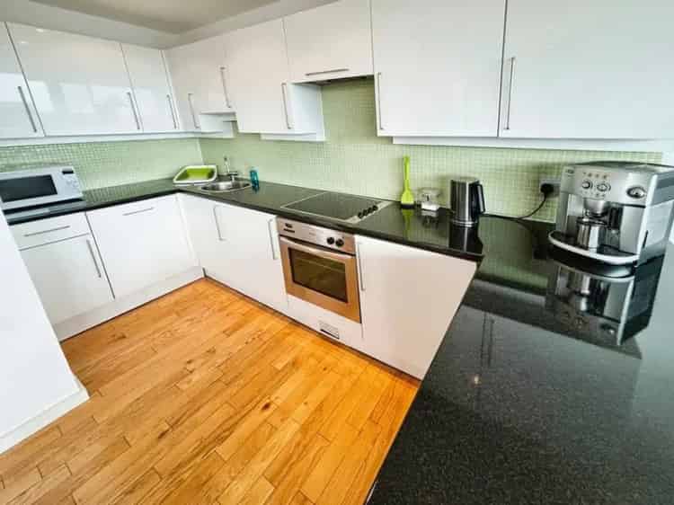 3 Bedroom Penthouse Apartment for Sale in Didsbury Manchester