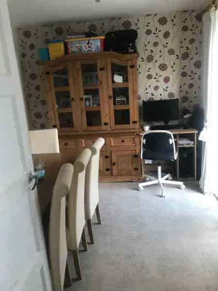 Three Bedroom House Large Garden Driveway Sheds