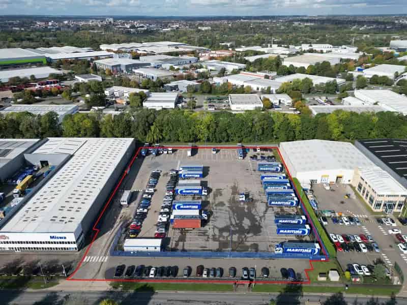 Secure Open Storage Site - 2.83 Acres - HGV Parking - M1 J15