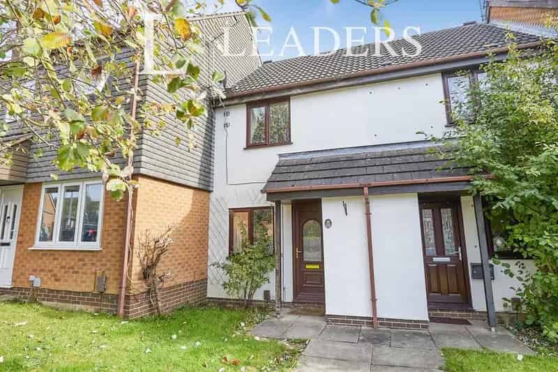 2 Bedroom Terraced House to Rent Oakwood