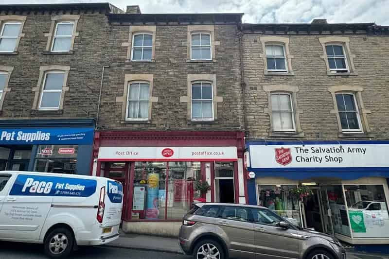 One Bedroom Flat Carnforth Town Centre Modern Kitchen Gas Central Heating