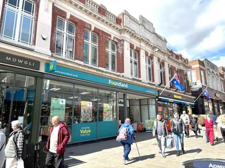 Prominent Bar Restaurant Retail Unit Lincoln High Street