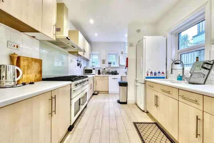 8 Bedroom Semi Detached House For Sale