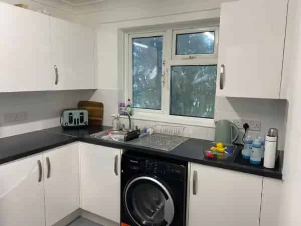 Spacious Home with New Kitchen and Bathroom Near Amenities