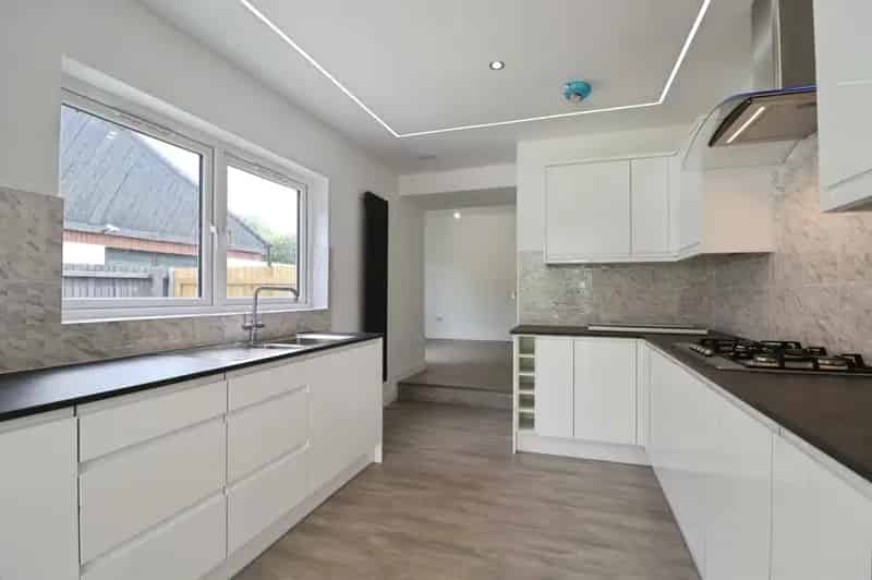 4 Bedroom Semi-Detached House - Newly Renovated