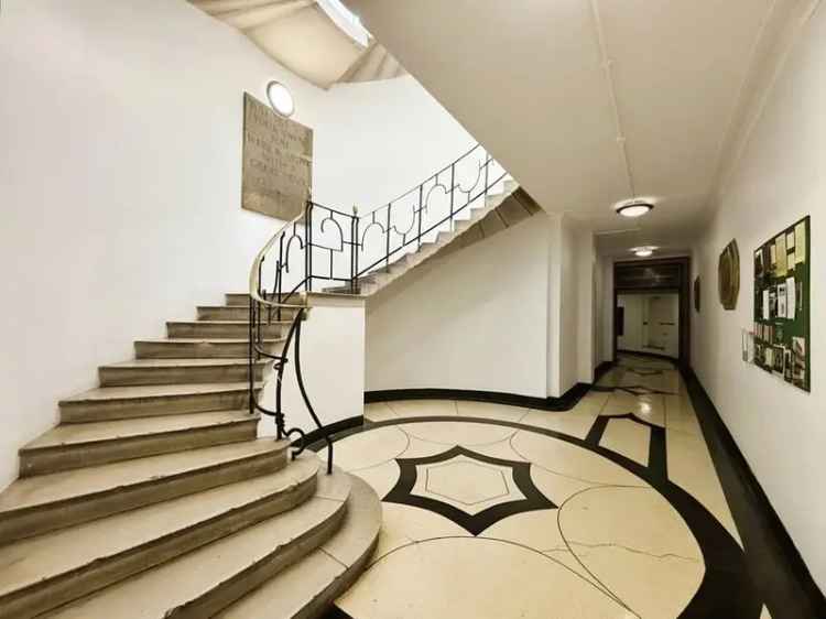 1 Bedroom Flat for Sale London E13 First Time Buyers High Ceilings Open Plan Kitchen